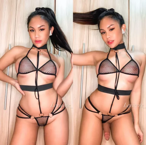 Do you want me Tucked or Untucked? 😏🍆 by Lexieeve_