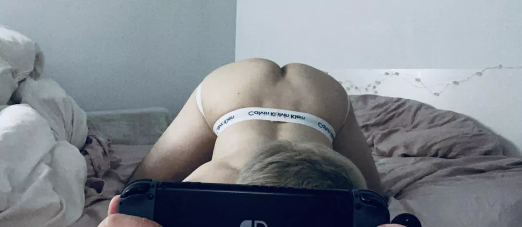 Do you want to play games with me? by Freakything11