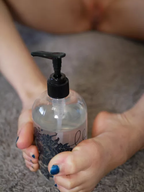 Do you want to use this lube? by Kyoko_Abe