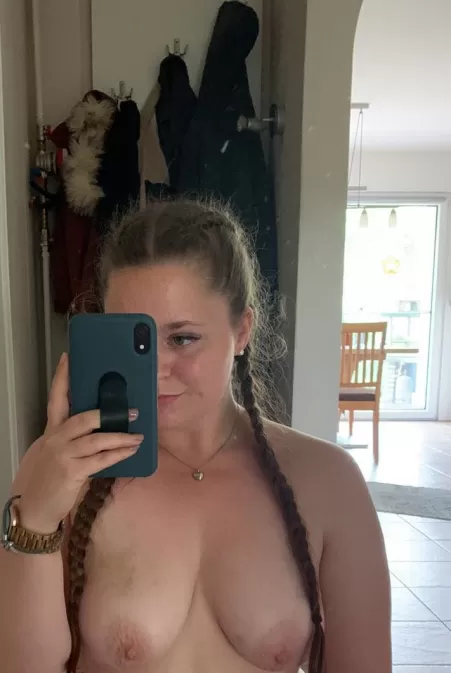 Do you want to watch me ridin my dildo? by purpleflower2847