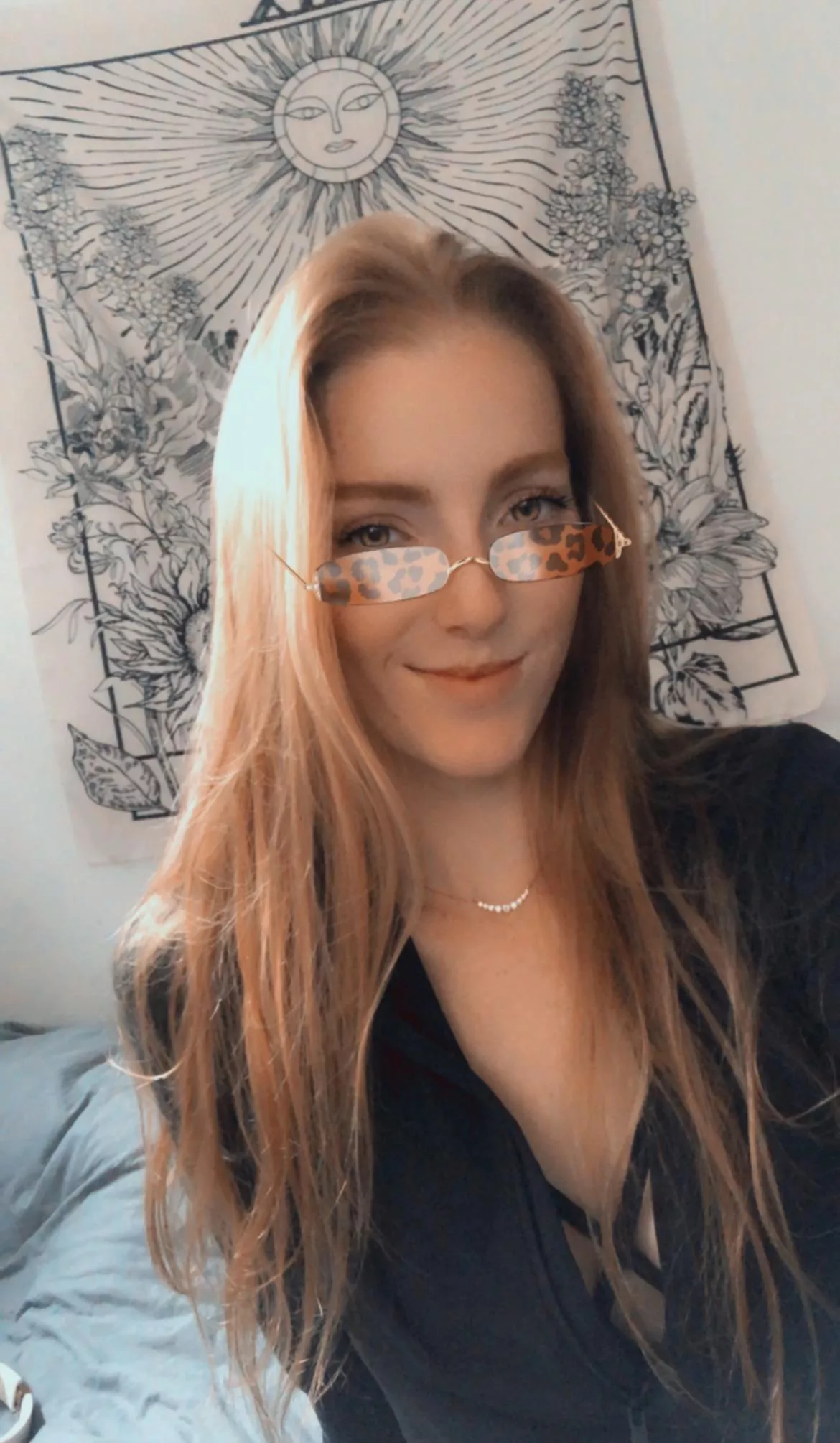 Doctor, your dab appointment for 4:20PM has arrived. Shall we?🩺 😜 posted by lovelylittlegigi