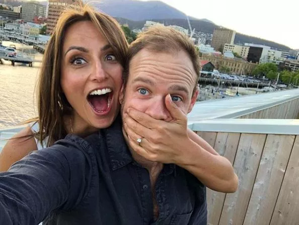 Does anybody else like the idea of being shut up by a soft female hand ❤️😅 posted by Chikungunya_92