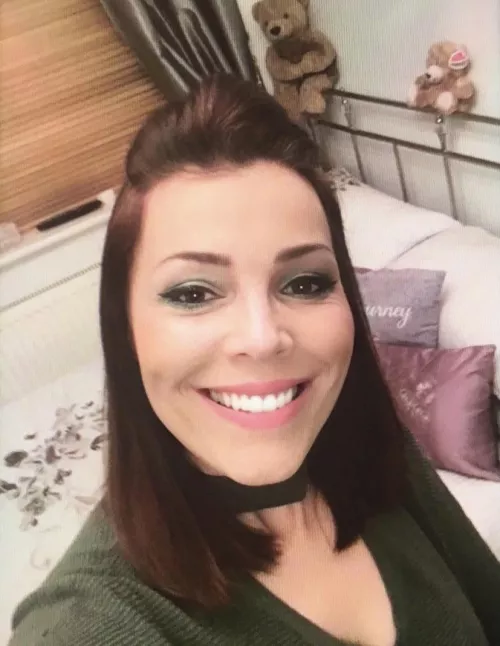 Does anybody wanna cock/cum tribute this slutty milf. Prefer bigger screens. My kik is kenobyy once you tribute the first picture I will send more of her after. by bootyz_