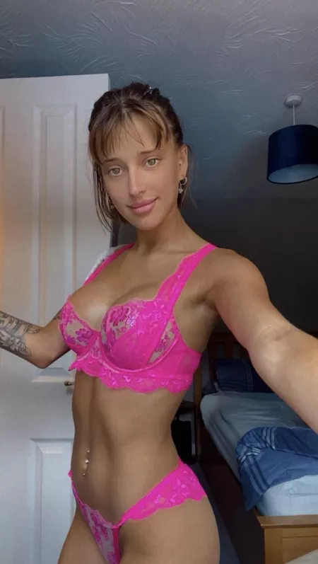 Does anyone find me sexy? by keeleykat2