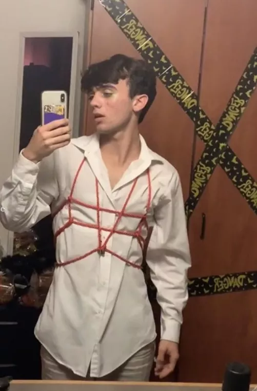 does anyone know the name of this bondage and/or a tutorial? by goodboy-jaden