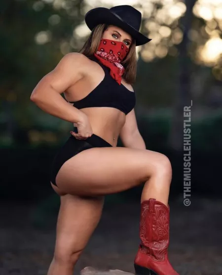 Does anyone like fit country girls?💪 by themusclehustler