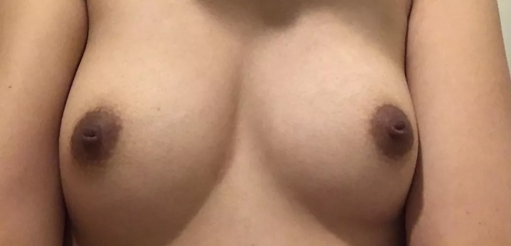 Does anyone want to get their cock sucked tonight?😉🍆💦 by 1W3tPussy