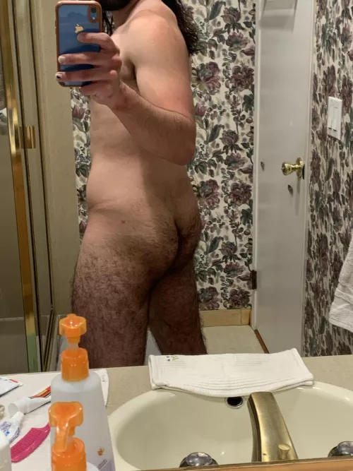 Does at least half of me fit in here? by faceless-pleasure