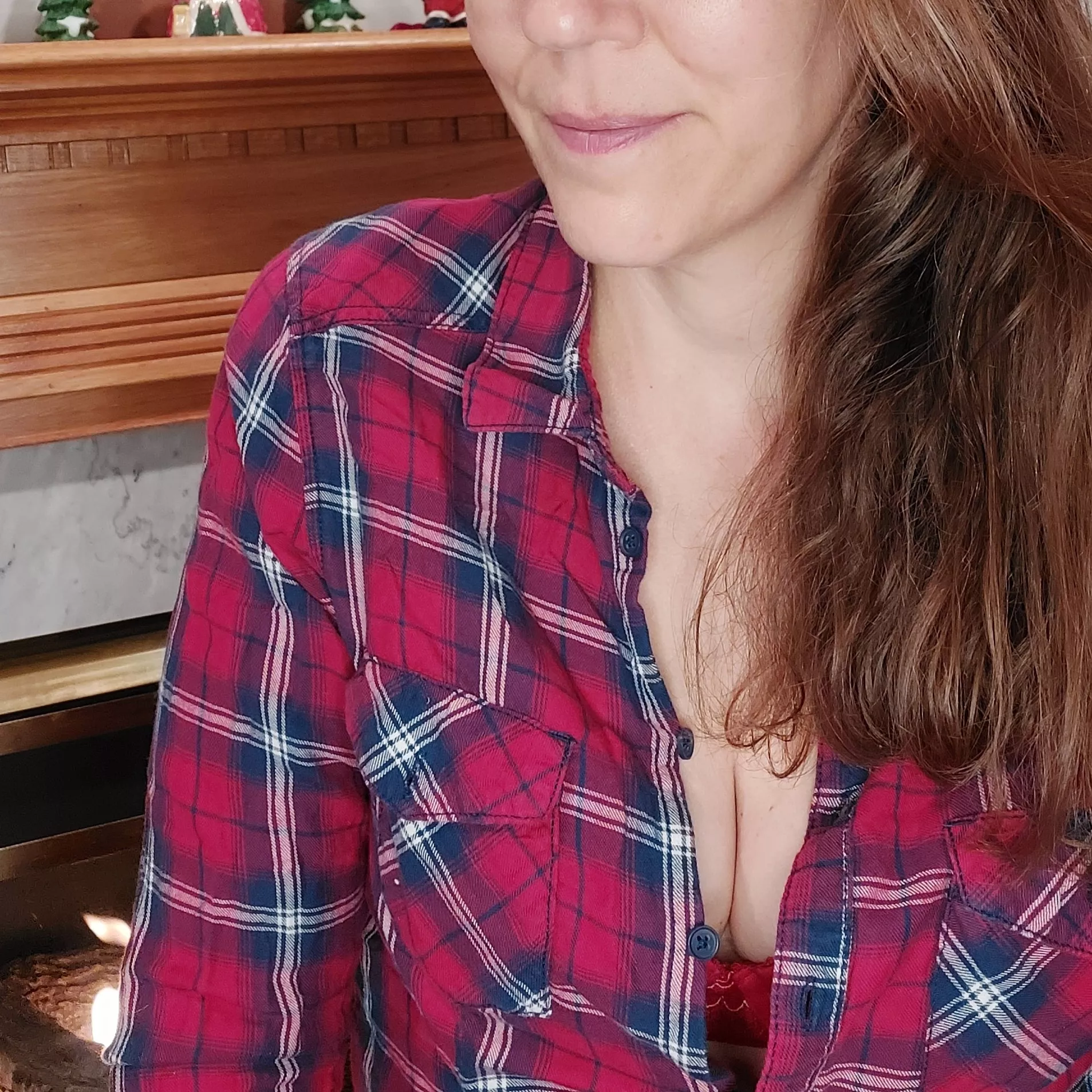 Does flannel even need buttons 🤔 posted by msjanejenkins