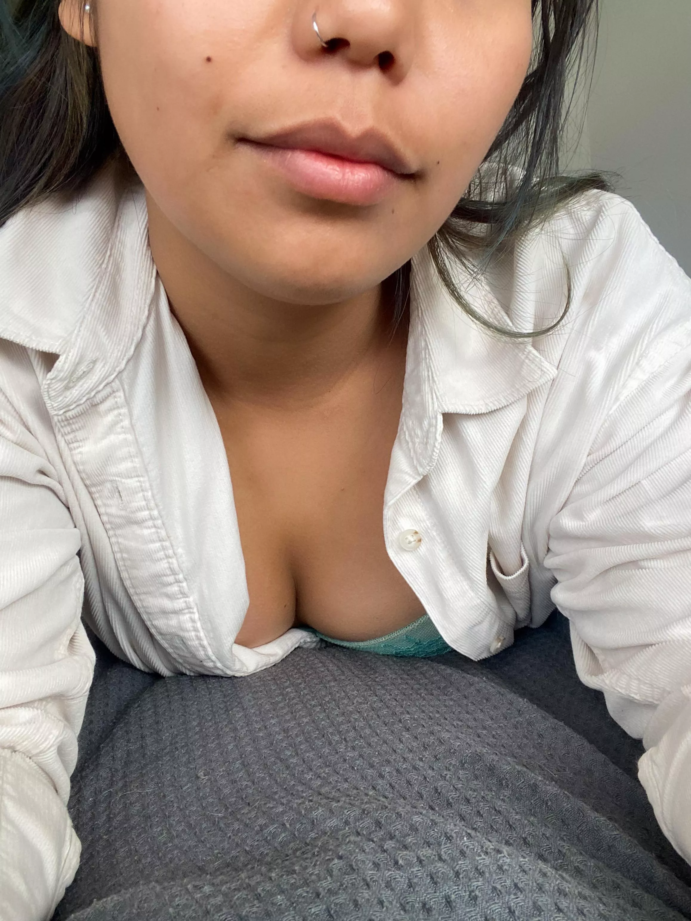 Does green look good on my skin? 😉 posted by itsdanya