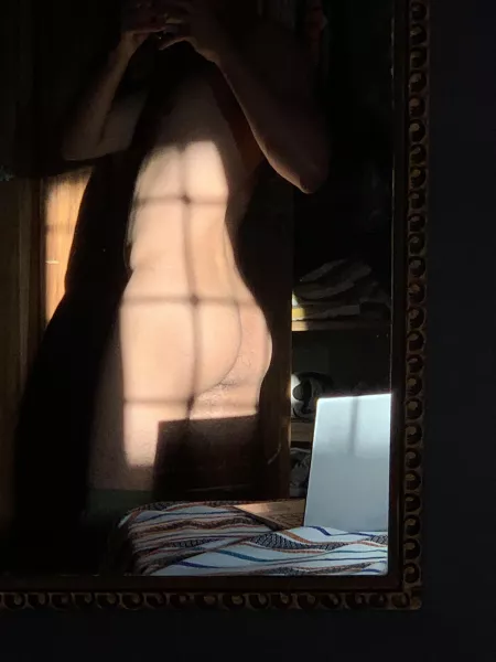 does it look good with this lighting? by SnooFoxes9206