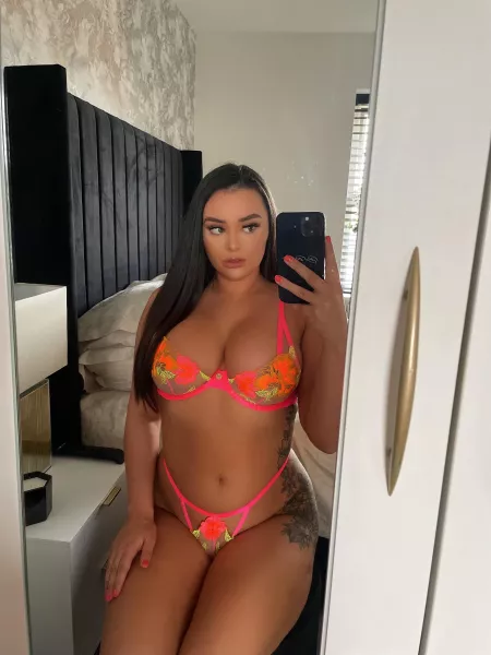 Does my body type turn you on? by sxshamae