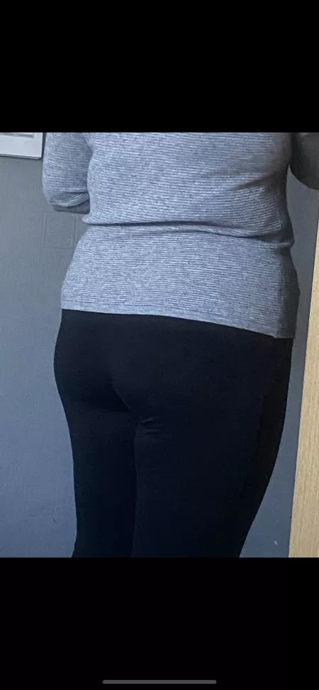 Does my bum look big in these? by lordy1989