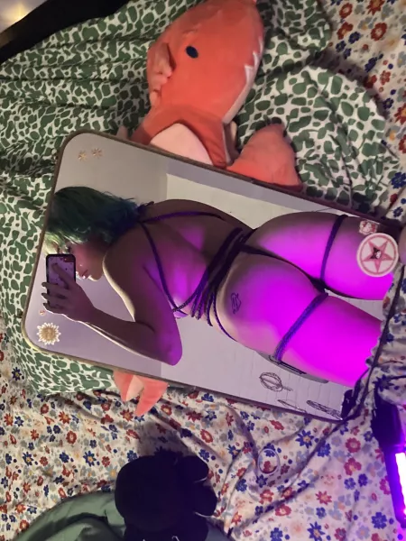 does my butt look cute ? by d3monbabi3