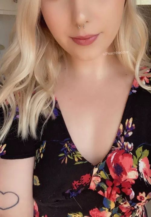 Does my innocent smile give away how horny I am? by peachnecctar