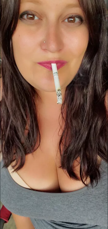 Does my long ash make me look cute? 😝 by ryan_smokes