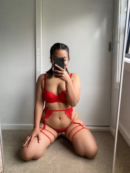 Does red look pretty on my caramel skin? 🥰 by itsdanya