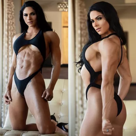 Does that still count as a one piece swimsuit? Body is unreal by [deleted]