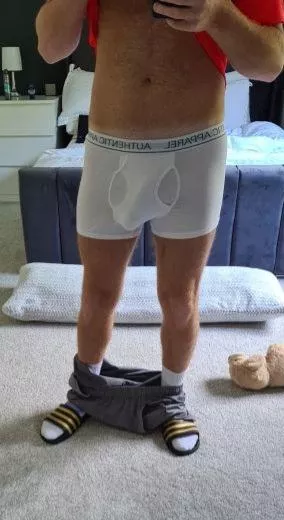 Does this belong here 😶 posted by Ok-Culture-3931