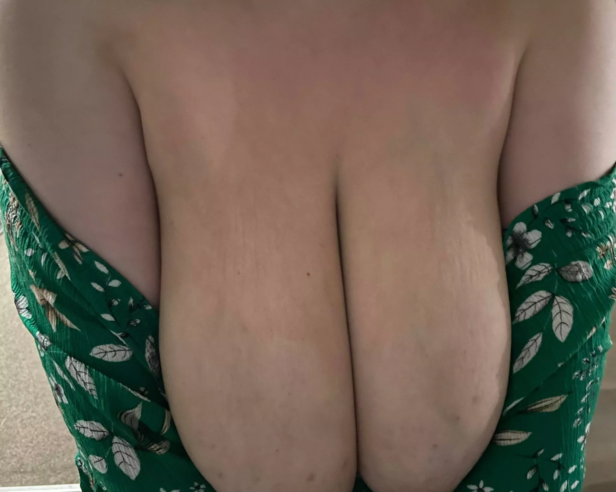 does this dress make my tits look big? posted by emily_ems