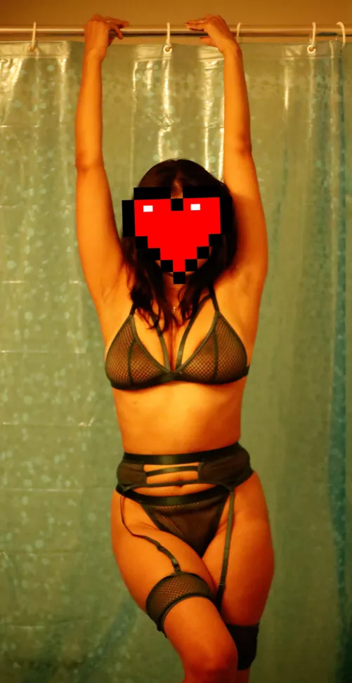 Does this lingerie suit me? Pitch in experts. 💋 by softjuicyknockers