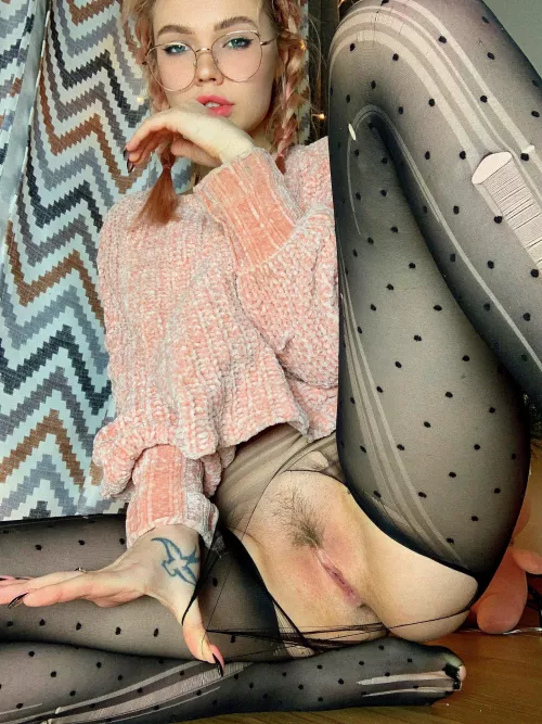 Does this small patch of hair on my pussy suit me or is it better to shave it off? by Sweety_pie19