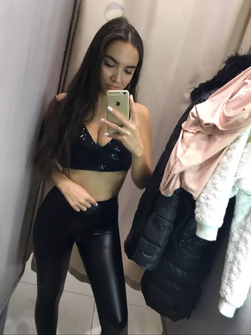 Does this top fit me? by Katerina58