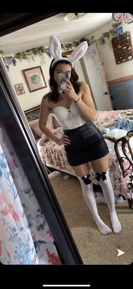 Doesn’t have to be Halloween for me to dress up like a bunny does it? 😈✨ by princesapendeja