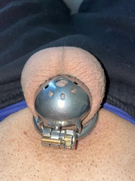 Doesn’t it fit perfectly? by mentalll00