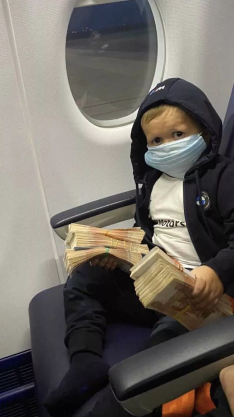 Doing cock/cum tribs with my bbc - highest bidder be - cashapp ready🍆💦 posted by Admirable_Chance_620