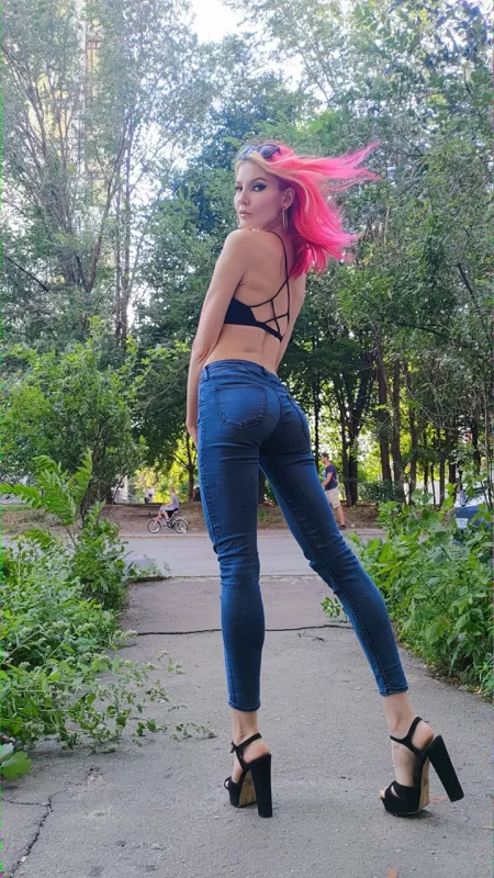 Doing my best to not get blown away by the wind by lidkabanditka