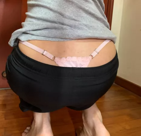 Doing some squats today at the gym and didnt realise my panties were showing until someone told me >.< maybe should have wore another type of panty :S by thongbabe99