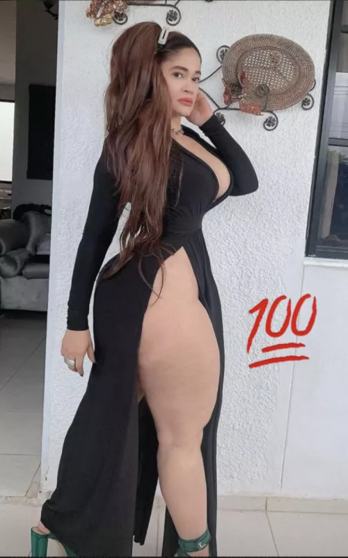 Dominican milf 🤤 by Responsible_Ad1152