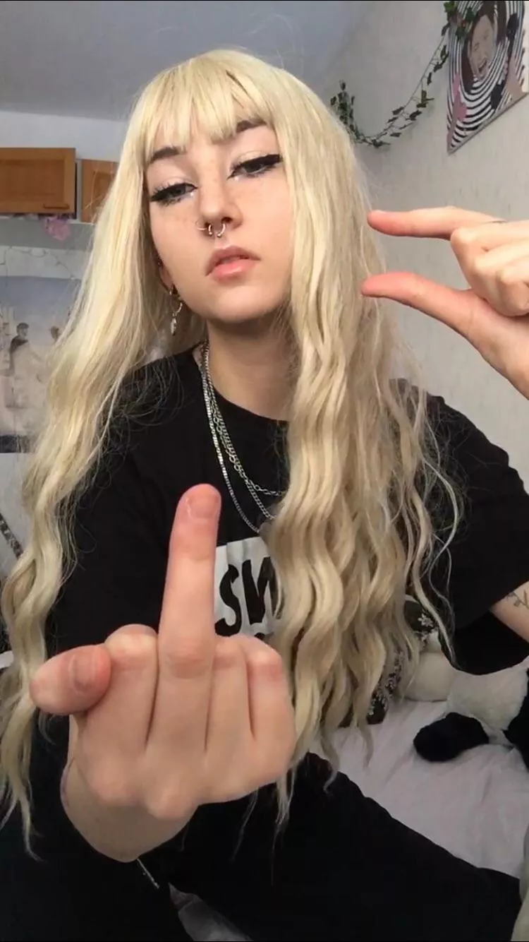 [domme] honestly your dick is one of the smallest ones i’ve ever seen posted by sipetinh