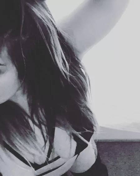 [domme] Locktober with me, will drive you crazy. You’ll love the dark side of my beauty. Come closer, I might bite. by kbreakfast91989