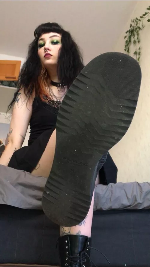[domme] Today I’ll make you clean my shoes with your tongue! Go ahead and start licking bitch! by sipetinh