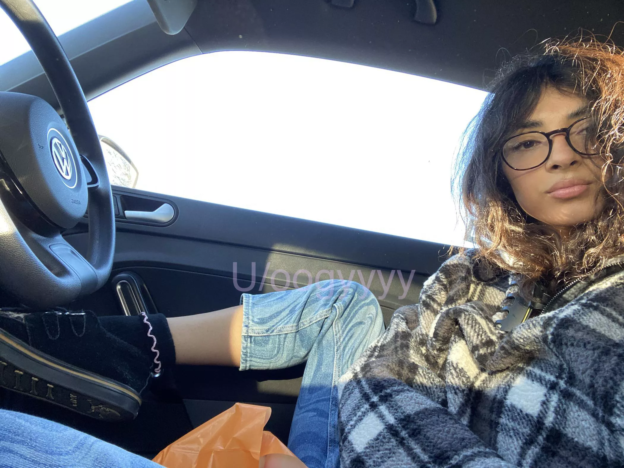 [domme] wouldn’t u love to follow me around ulta like the little dog u are . posted by Oogyyyy