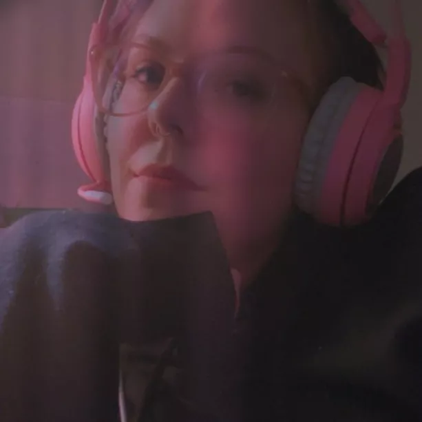 Done my zoom work meetings for the day, I'm tired of adulting 🥺 posted by vintagebaby22