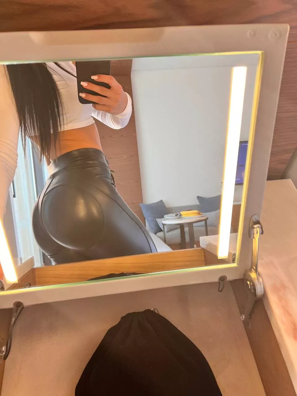 Don't blink or u miss me [OC] posted by amukydza