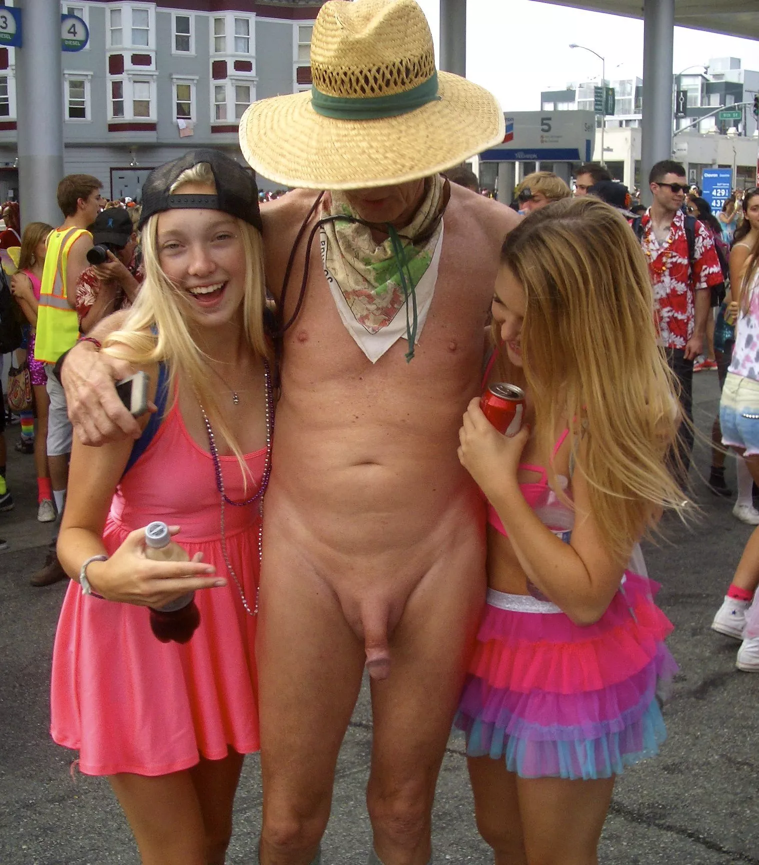 Don't forget! Bay to Breakers is just 25 days away! posted by daverobertsSPH