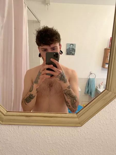 Don’t know whether to post a dick pic or not.. Thoughts?? by C_Gmore98