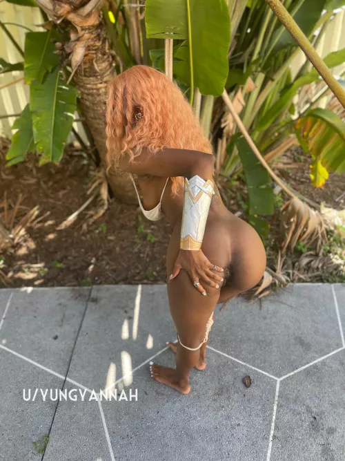 Don’t leave me waiting. by Yung-yannah