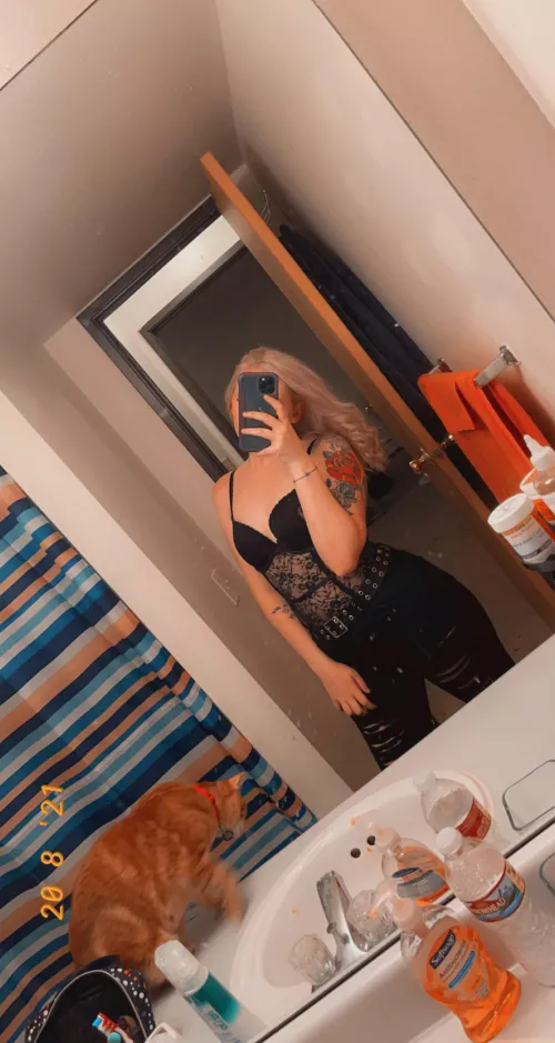 Don’t let the pic fool you , my titties are nice and pierced 😈 by SunnybeauT