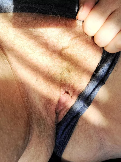 Don't let the sun set without tasting me by Violetwestwood