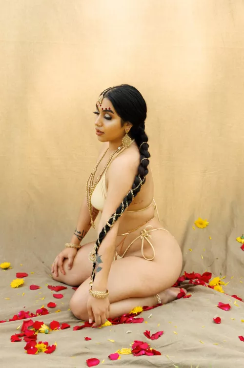 Don’t look at the caption. Look at me by Boomshakhalaka