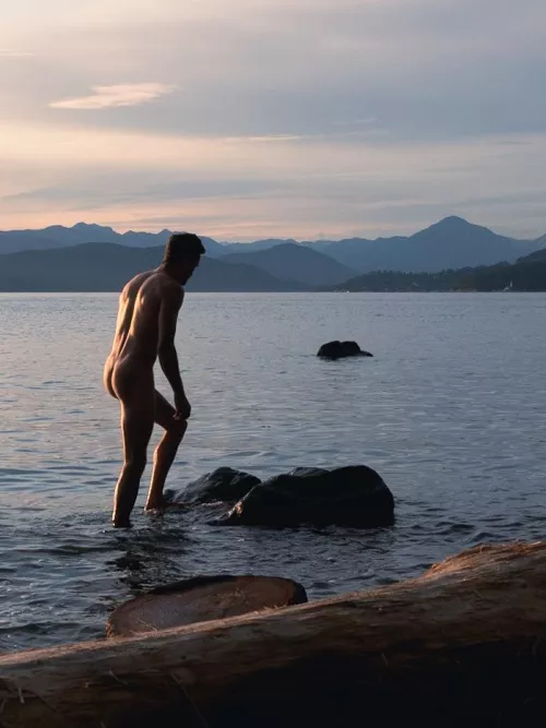 Don't look back by 4_arms