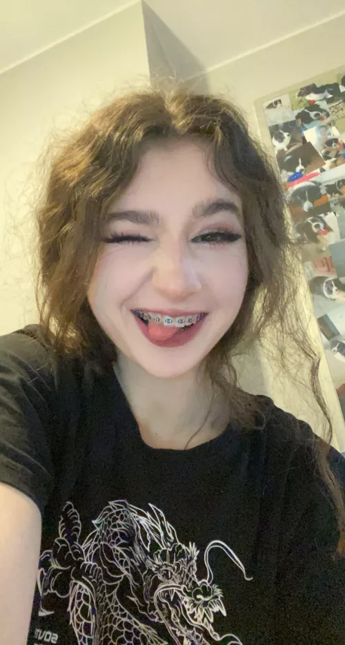 Don't make 19 yo girl wait for you too long, are you cumming?😉 by RitaFiore