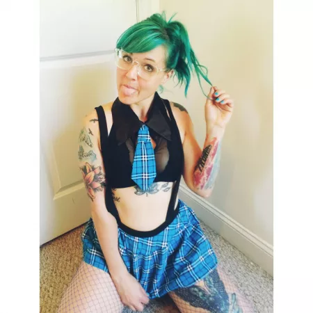 Don't mind me if I'm just a little fresh 😋 by gothic_popsicle