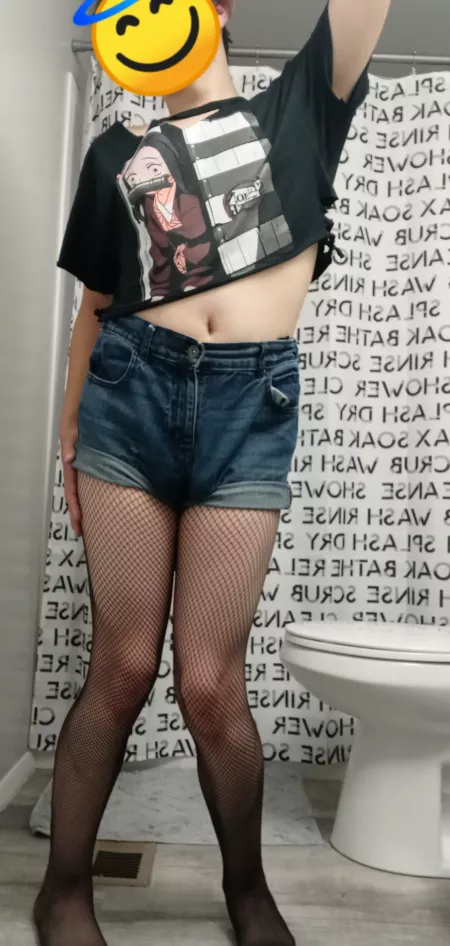 Don't mind my bulge🤭👉👈 by Femboy_Izzy