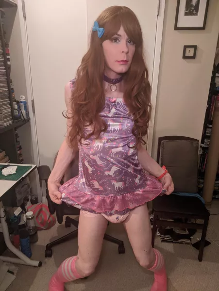 dont tease me for being in this outfit =) by Kei_attaboi